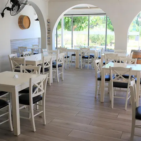 Castro Hotel 3*